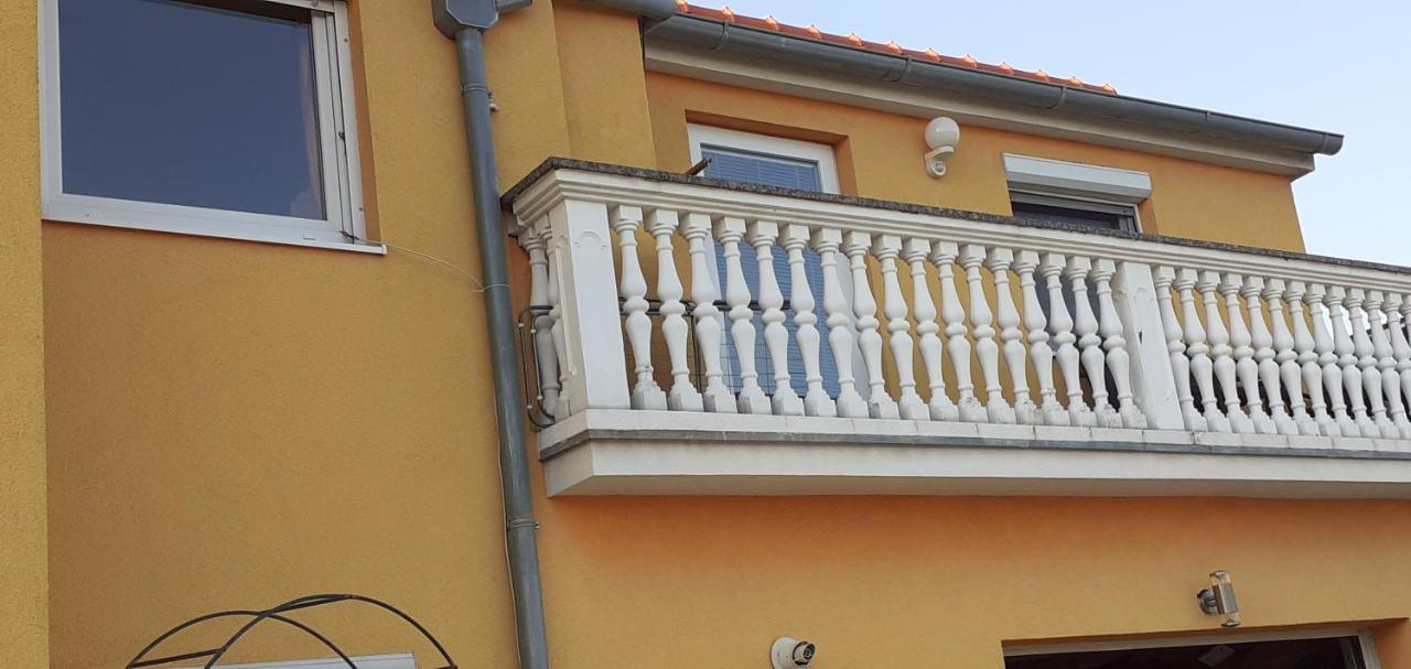 Apartment Leon Zadar Bagian luar foto